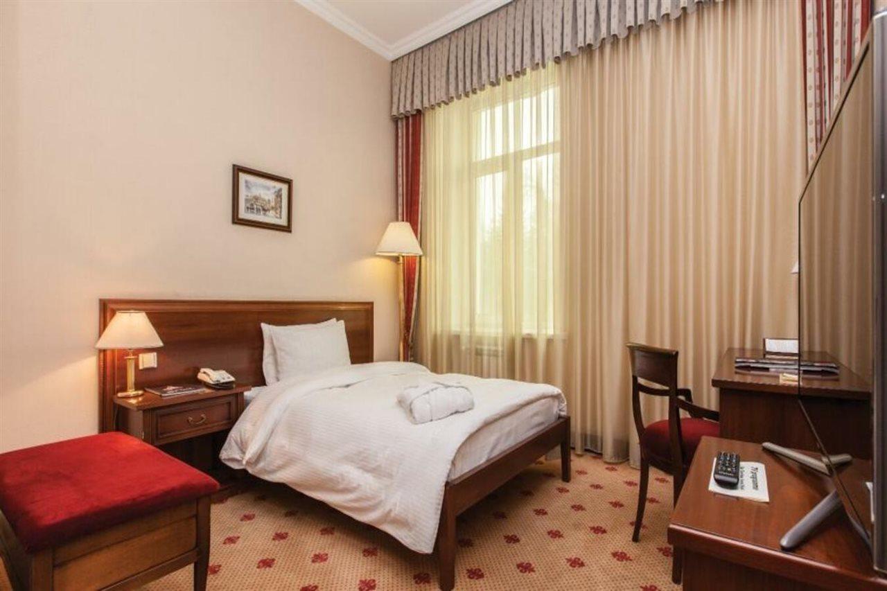 Grand Tien Shan Hotel الماتي المظهر الخارجي الصورة