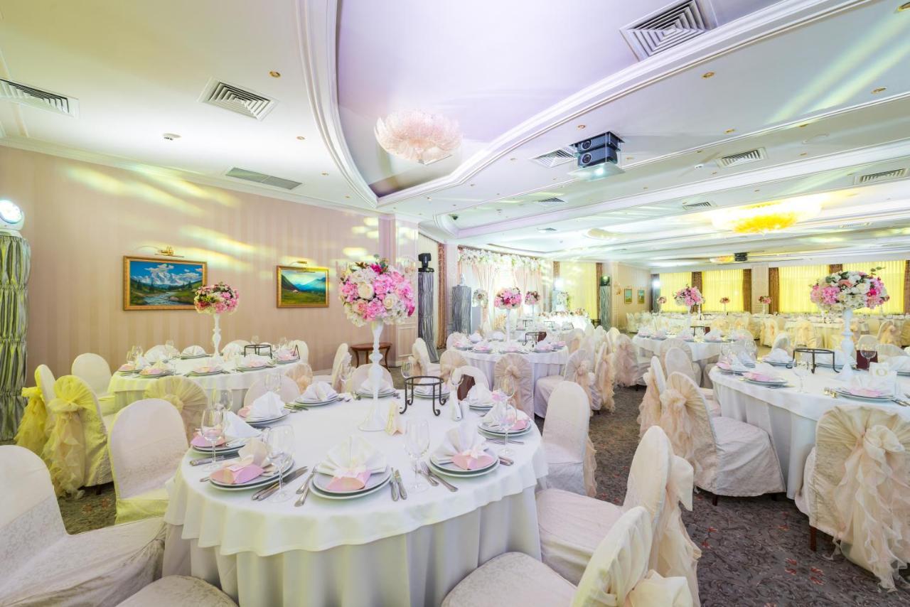 Grand Tien Shan Hotel الماتي المظهر الخارجي الصورة