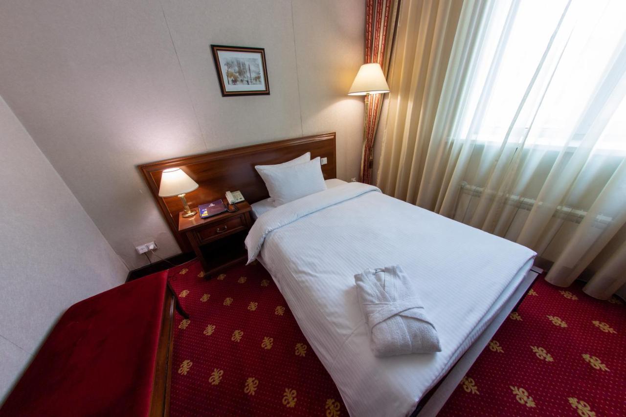 Grand Tien Shan Hotel الماتي المظهر الخارجي الصورة