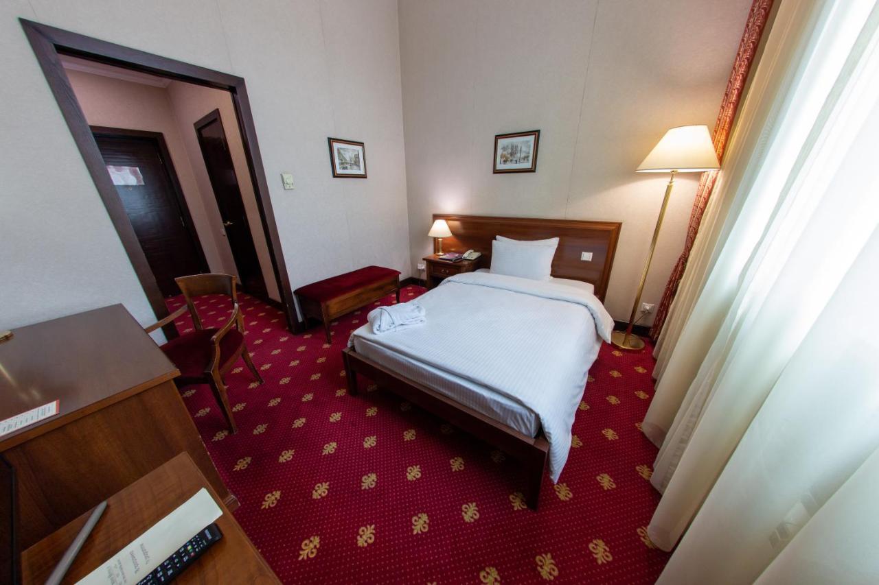 Grand Tien Shan Hotel الماتي المظهر الخارجي الصورة