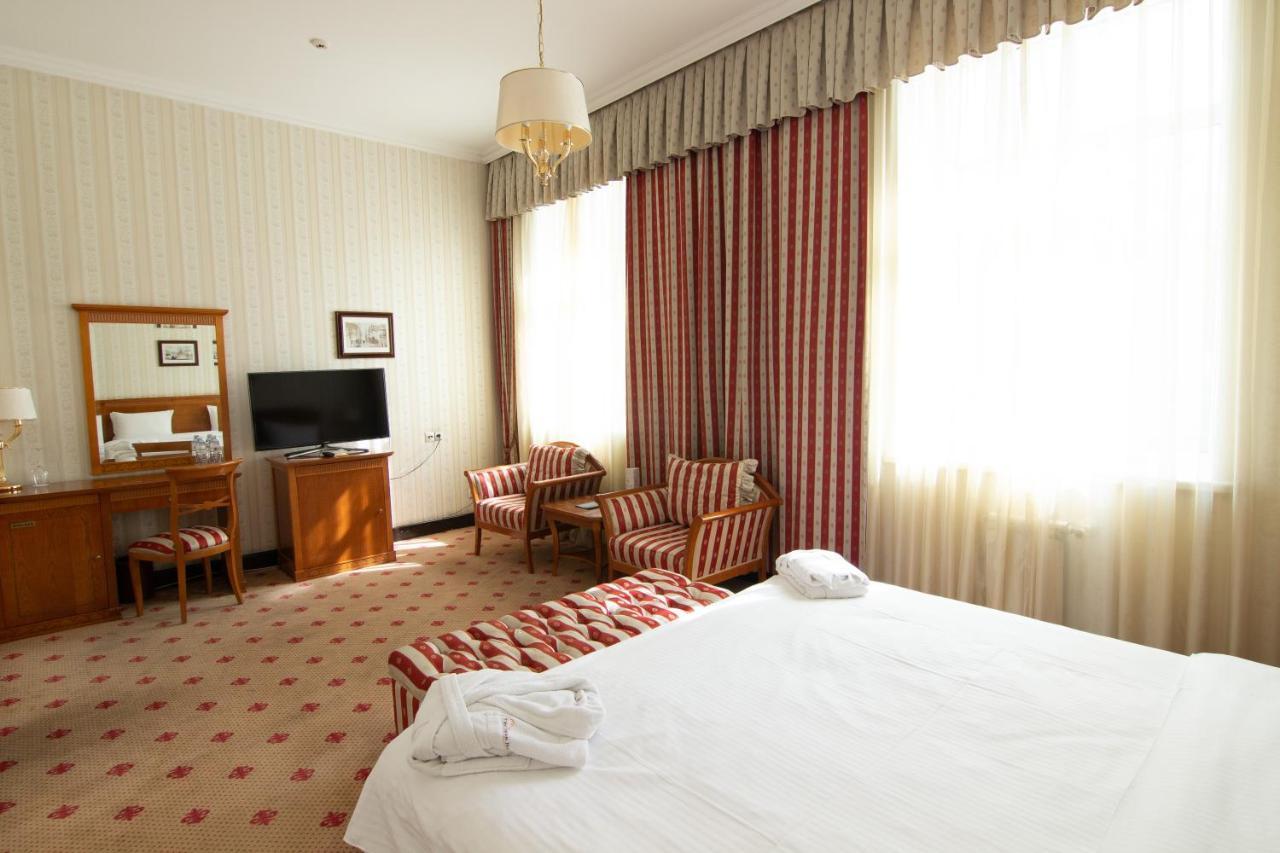 Grand Tien Shan Hotel الماتي المظهر الخارجي الصورة