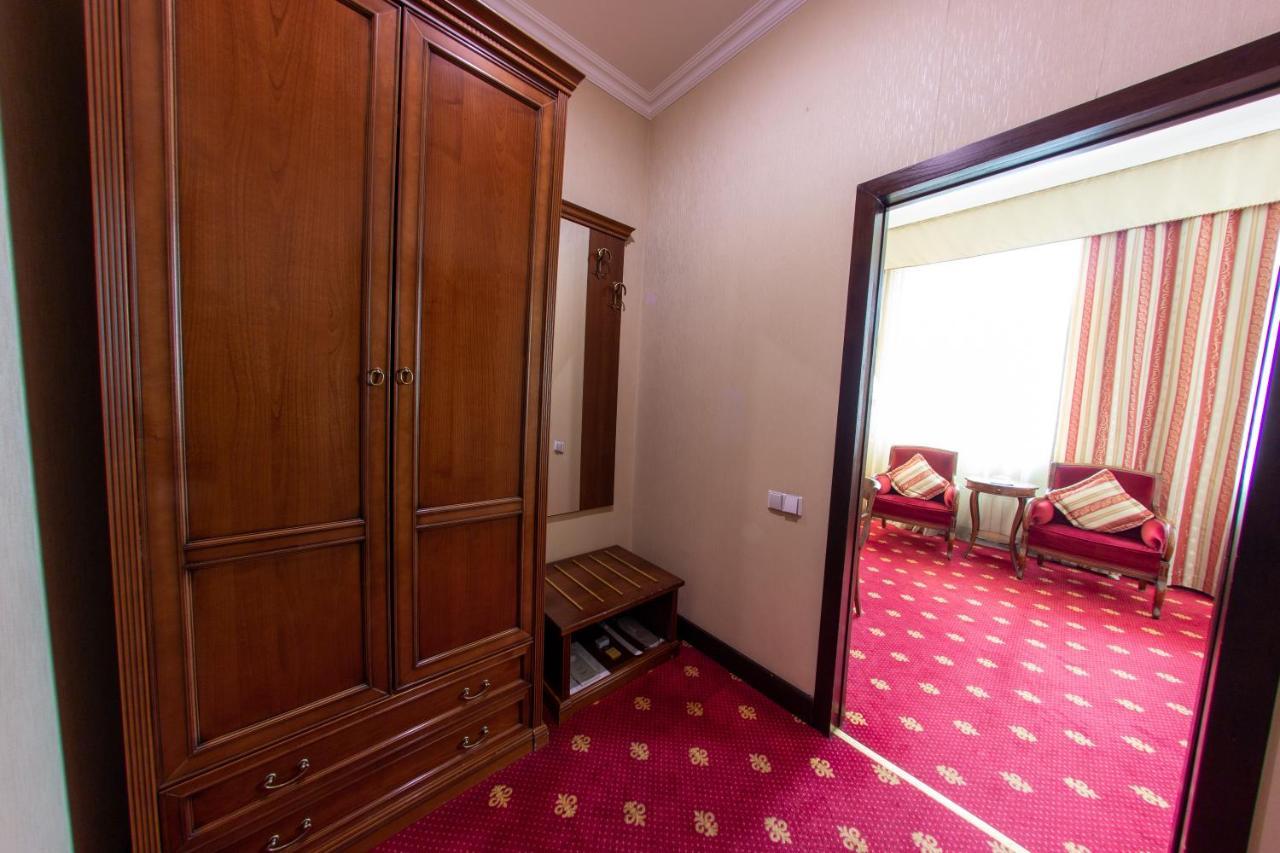Grand Tien Shan Hotel الماتي المظهر الخارجي الصورة