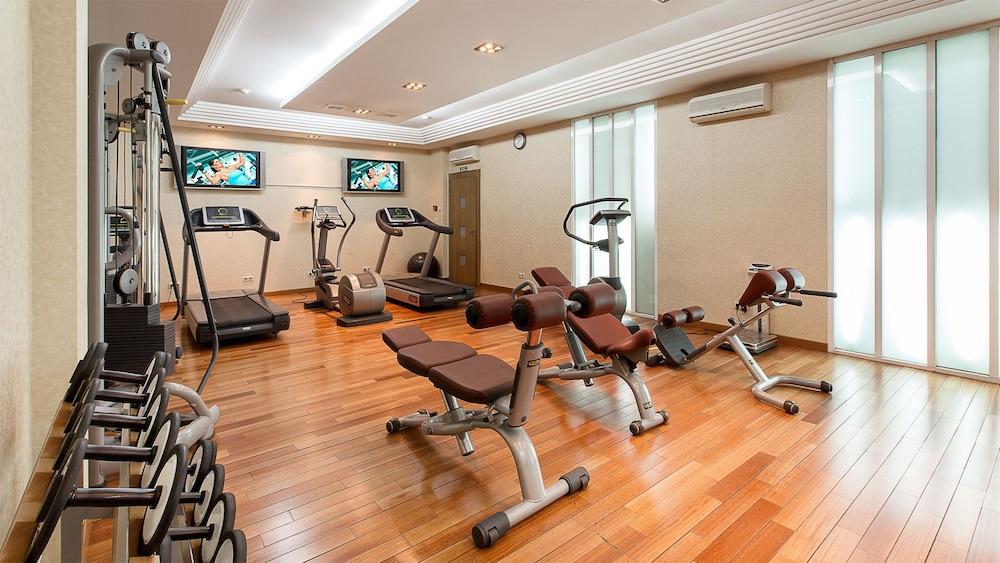 Grand Tien Shan Hotel الماتي المظهر الخارجي الصورة