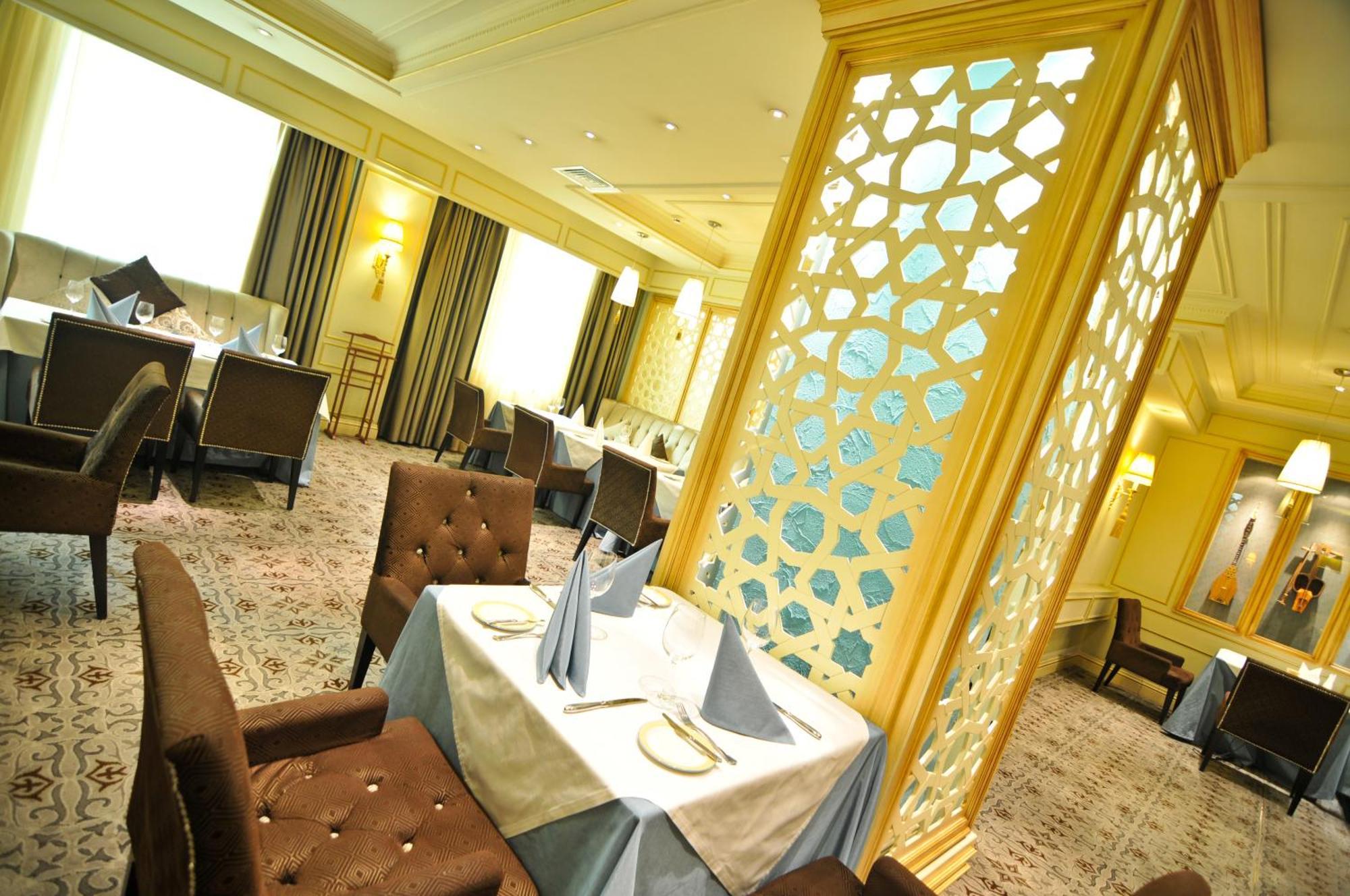 Grand Tien Shan Hotel الماتي المظهر الخارجي الصورة