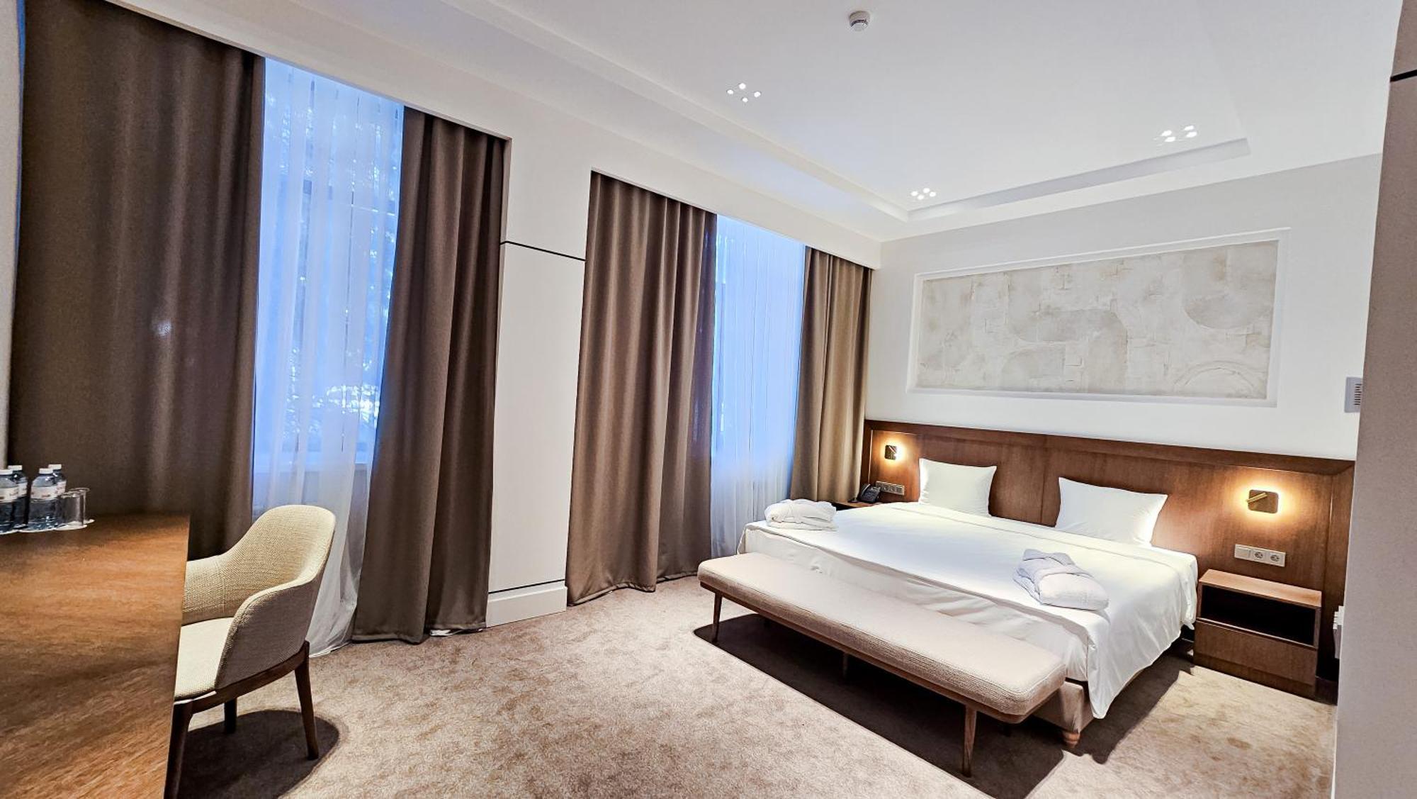Grand Tien Shan Hotel الماتي المظهر الخارجي الصورة